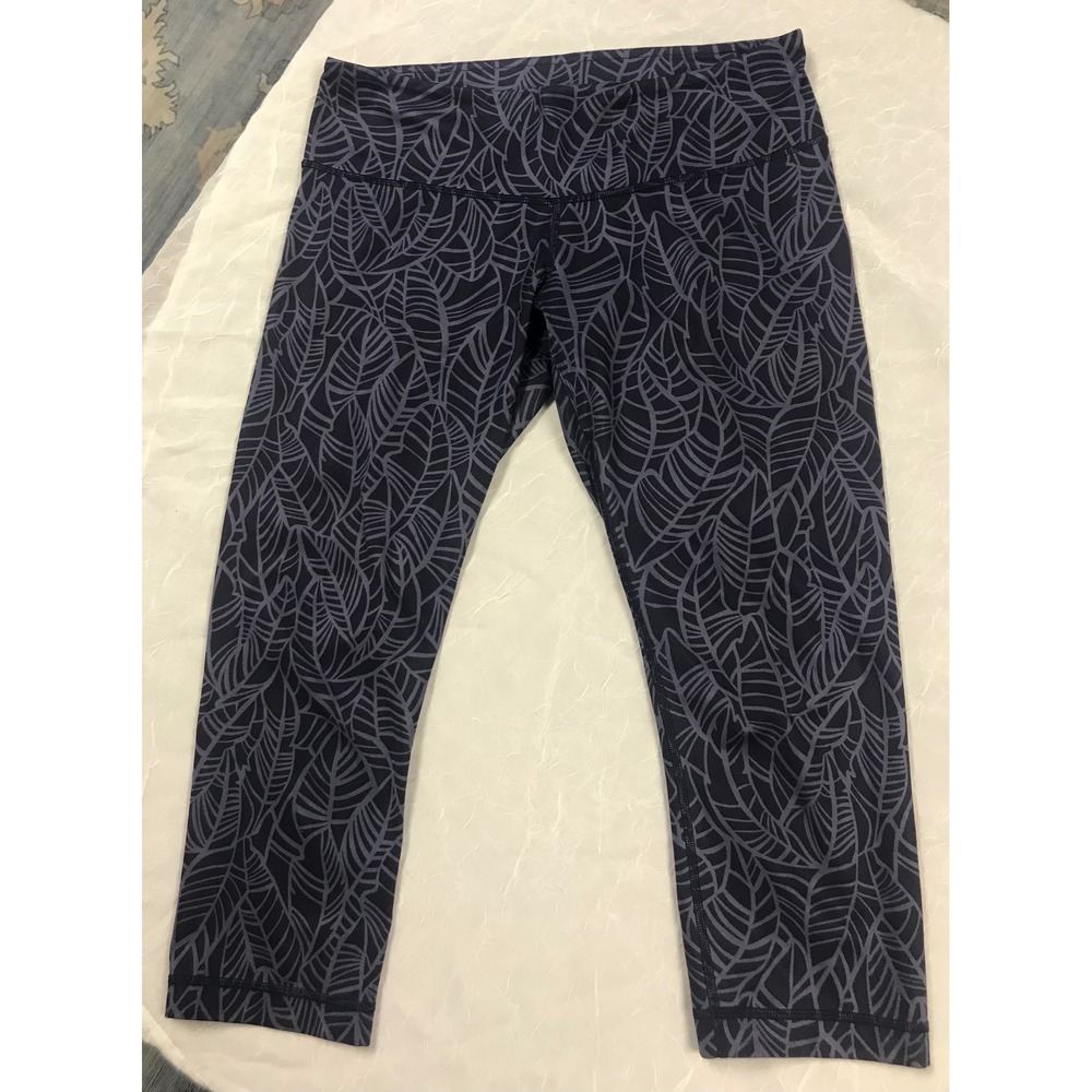 Lululemon Wunder‎ Under Crop Leggings Leaf Print Navy Grey 
Size 8